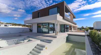 Villa For Sale in 