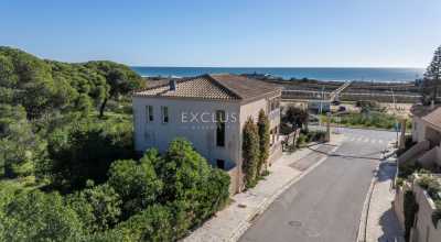 Villa For Sale in Lagos, Portugal