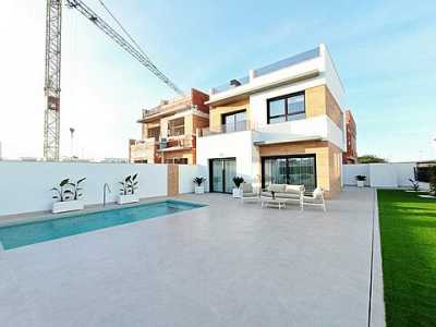 Villa For Sale in Benijofar, Spain