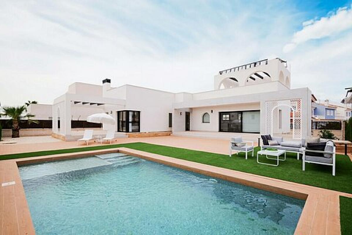 Picture of Villa For Sale in Ciudad Quesada, Alicante, Spain