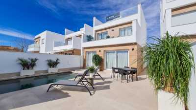 Villa For Sale in 