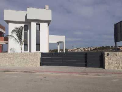 Villa For Sale in 