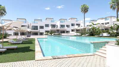 Bungalow For Sale in Los Balcones, Spain