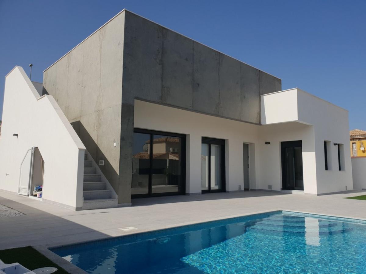 Picture of Villa For Sale in Pinar De Campoverde, Alicante, Spain