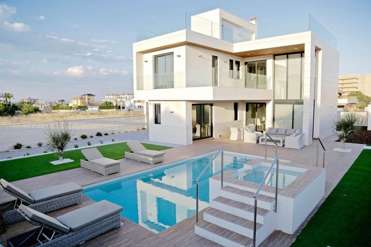 Picture of Villa For Sale in Campoamor, Alicante, Spain