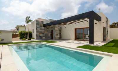 Villa For Sale in Los Altos, Spain