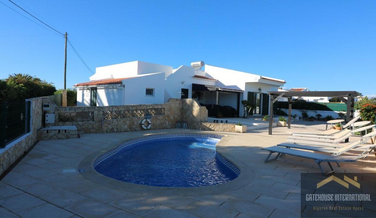 Picture of Villa For Sale in Albufeira, Algarve, Portugal