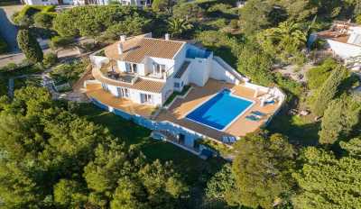 Villa For Sale in Parque Da Floresta, Portugal