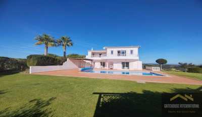 Villa For Sale in Budens, Portugal