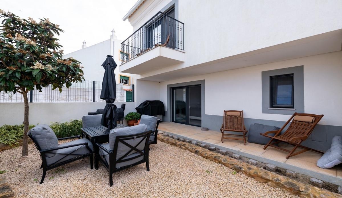 Picture of Villa For Sale in Praia Da Luz, Algarve, Portugal