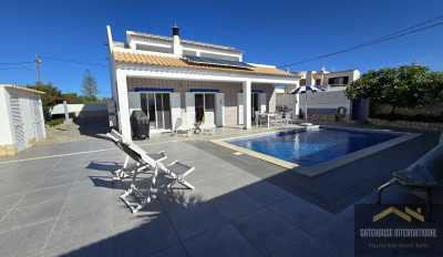 Villa For Sale in Carvoeiro, Portugal