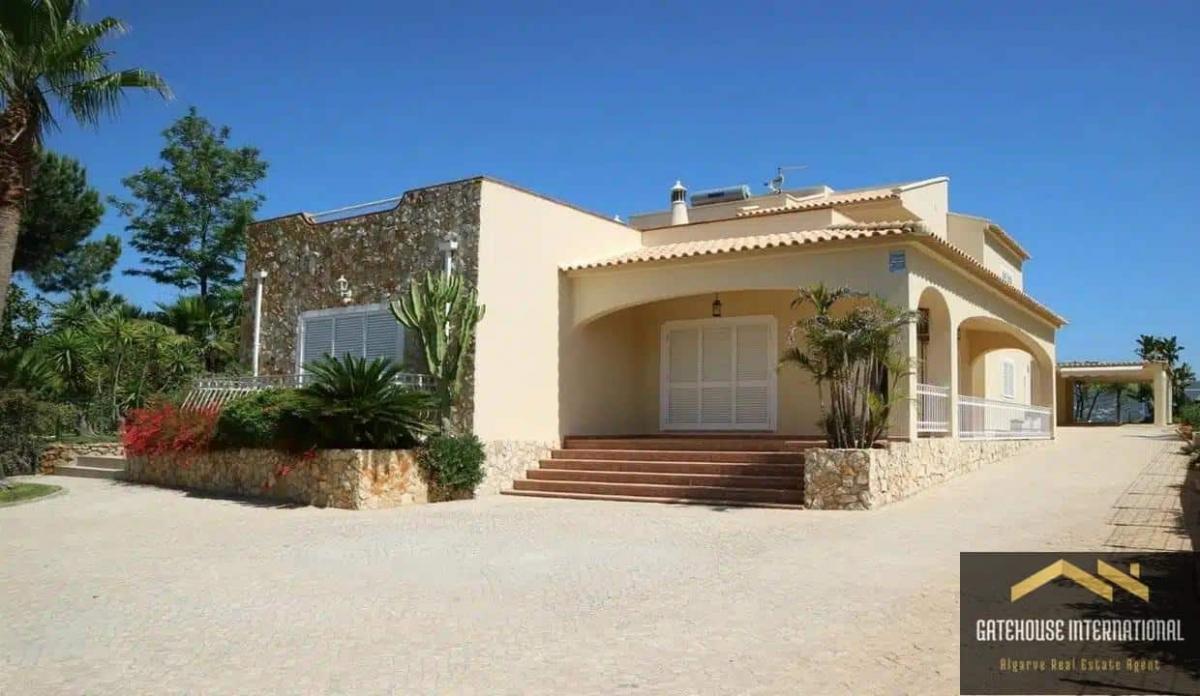 Picture of Villa For Sale in Almancil, Algarve, Portugal