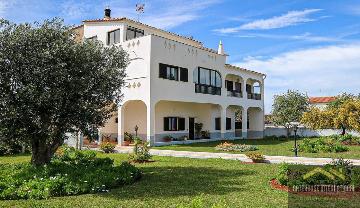 Picture of Villa For Sale in Boliqueime, Algarve, Portugal