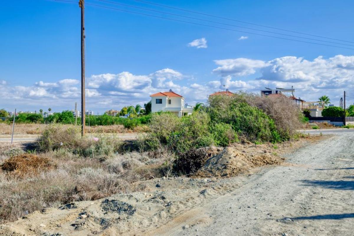 Picture of Residential Land For Sale in Pervolia, Larnaca, Cyprus