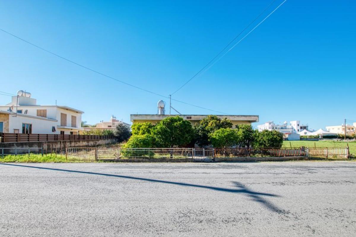 Picture of Bungalow For Sale in Dherynia, Famagusta, Cyprus