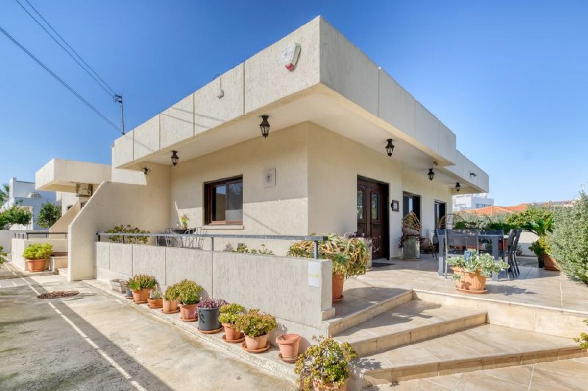 Picture of Villa For Sale in Kiti, Larnaca, Cyprus