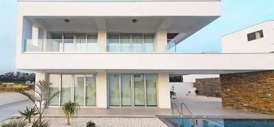 Villa For Sale in 