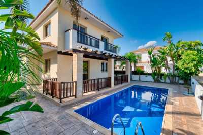 Villa For Sale in 