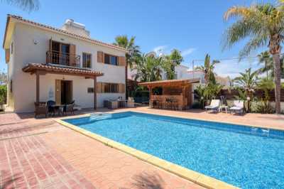 Villa For Sale in 