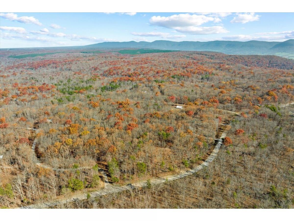 Picture of Residential Land For Sale in Crossville, Tennessee, United States