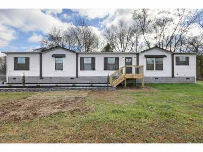 Home For Sale in Spring City, Tennessee