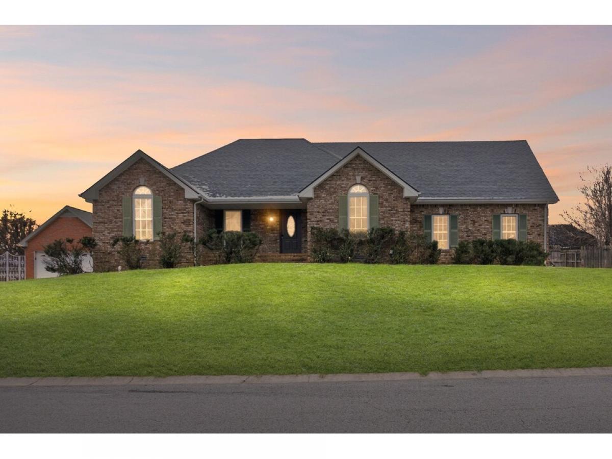 Picture of Home For Sale in Clarksville, Tennessee, United States