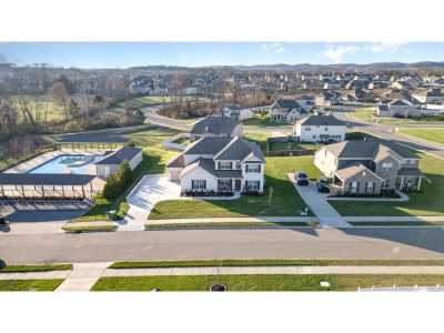 Home For Sale in Spring Hill, Tennessee