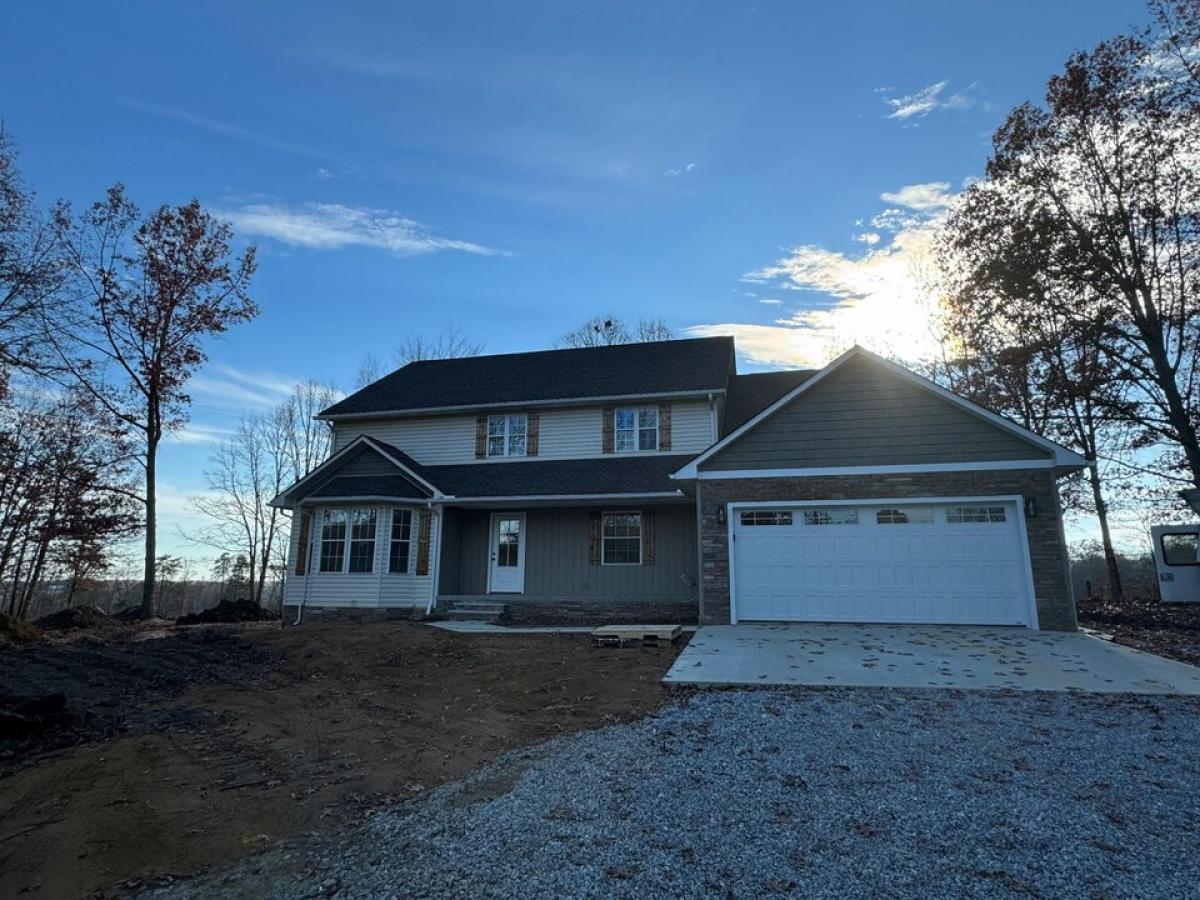 Picture of Home For Sale in Monterey, Tennessee, United States