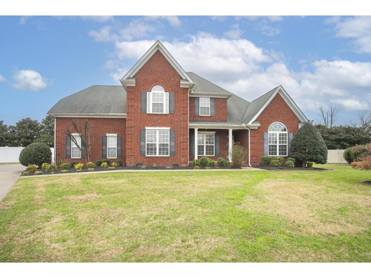 Picture of Home For Sale in Murfreesboro, Tennessee, United States