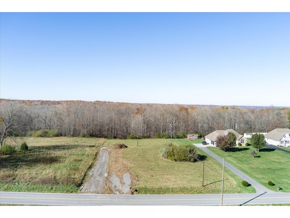 Picture of Residential Land For Sale in Crossville, Tennessee, United States