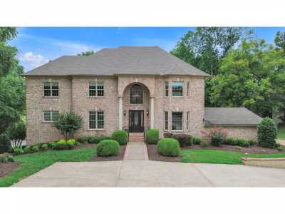 Home For Sale in Brentwood, Tennessee