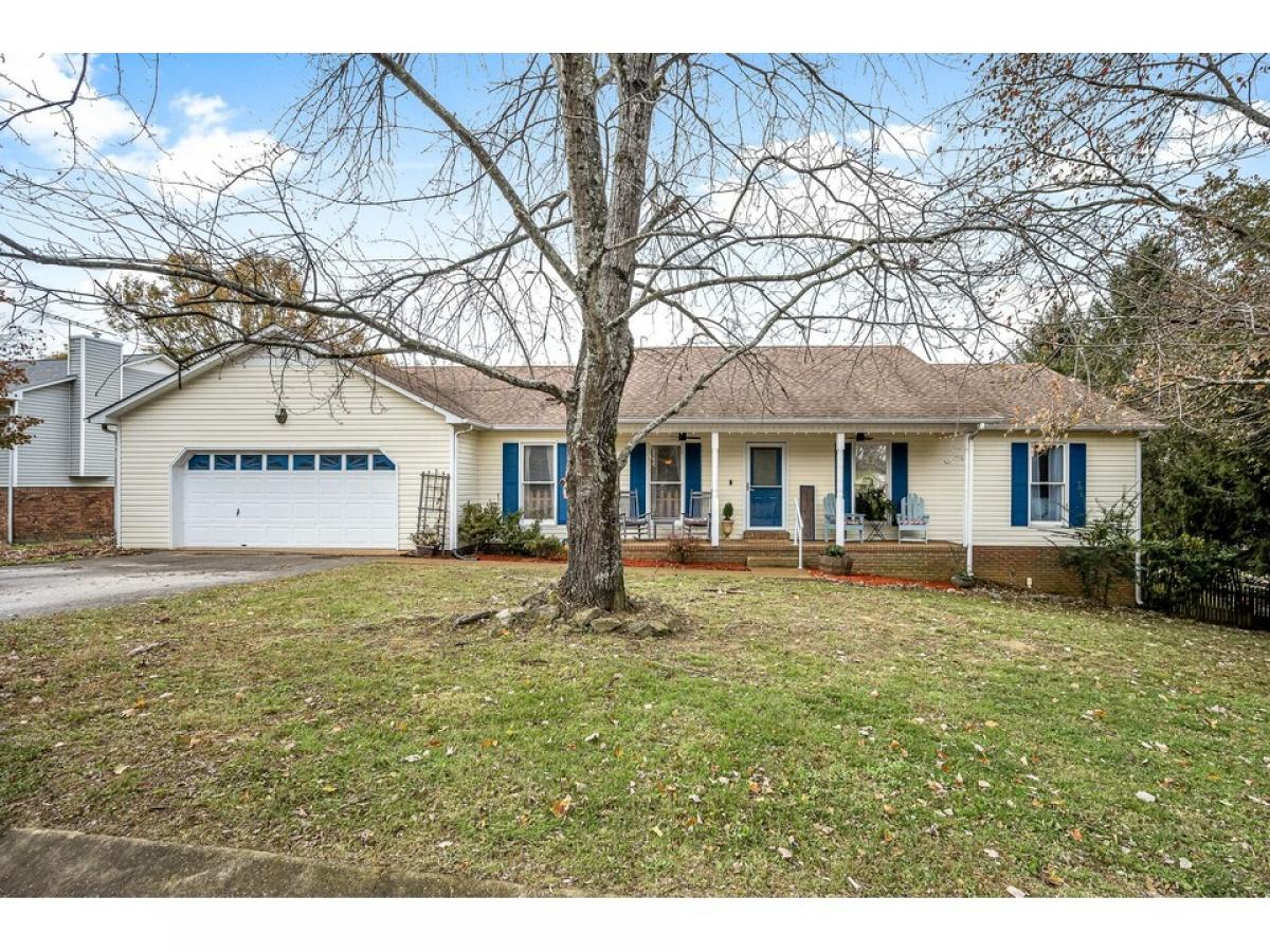 Picture of Home For Sale in Columbia, Tennessee, United States