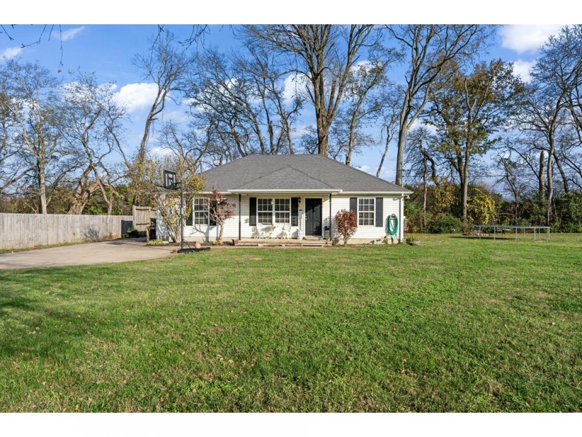 Picture of Home For Sale in Murfreesboro, Tennessee, United States