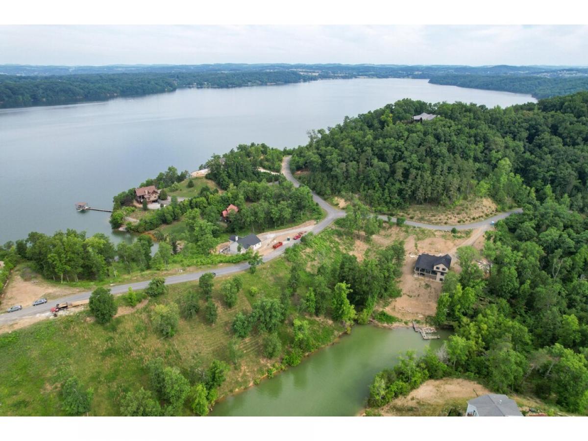 Picture of Residential Land For Sale in Dandridge, Tennessee, United States