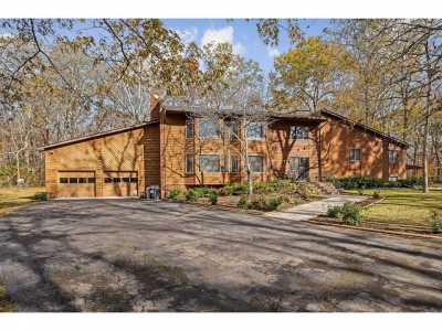 Home For Sale in Smithville, Tennessee