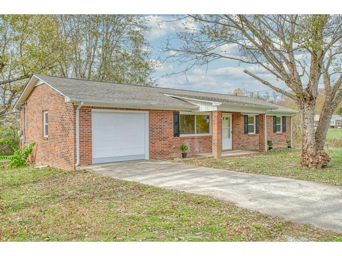 Picture of Home For Sale in Cookeville, Tennessee, United States