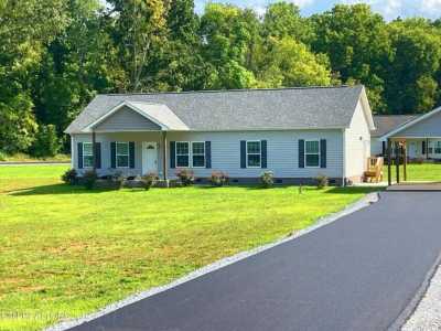 Home For Sale in Spring City, Tennessee