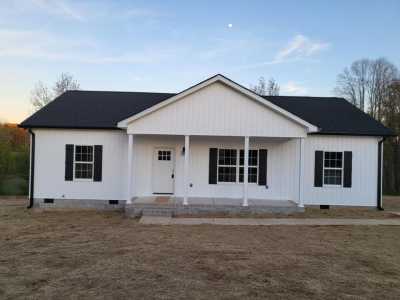 Home For Sale in Mc Minnville, Tennessee