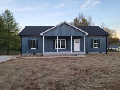 Home For Sale in Mc Minnville, Tennessee