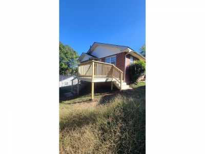 Home For Sale in Carthage, Tennessee