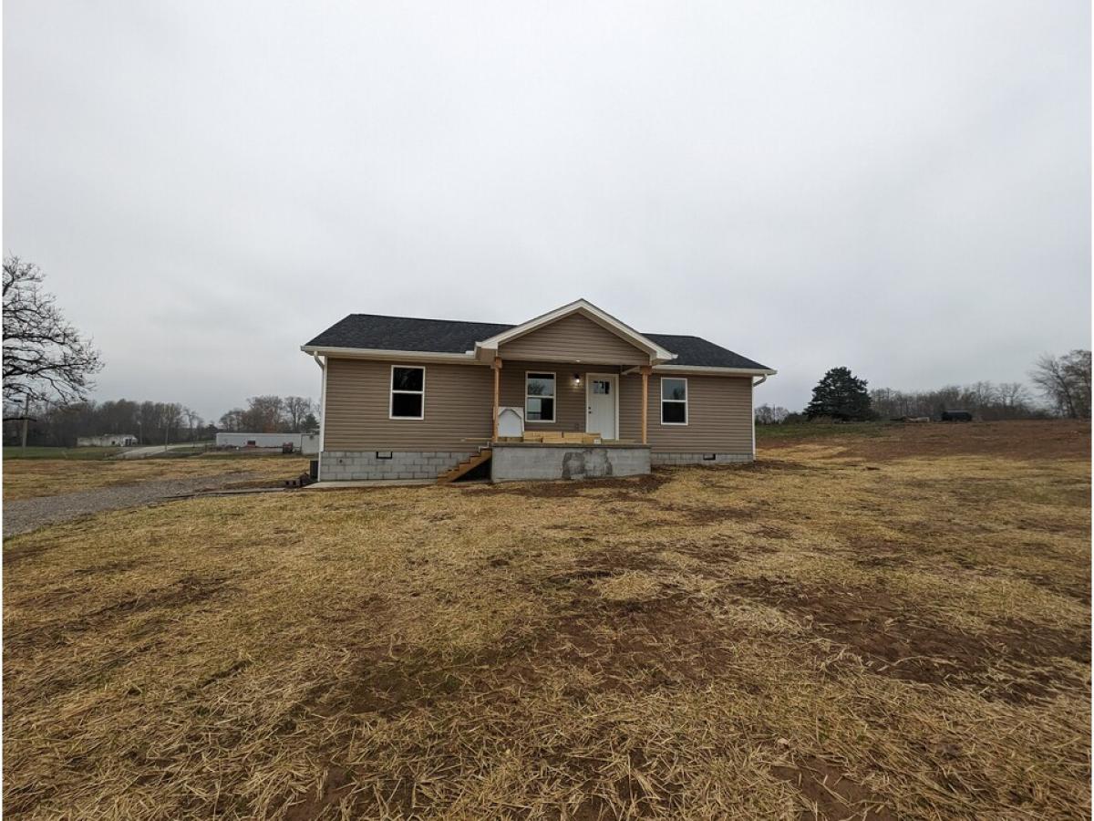 Picture of Home For Sale in Pall Mall, Tennessee, United States