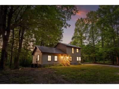 Home For Sale in Dunlap, Tennessee