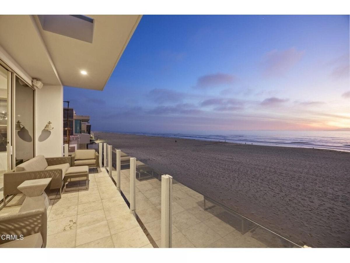 Picture of Home For Sale in Oxnard, California, United States