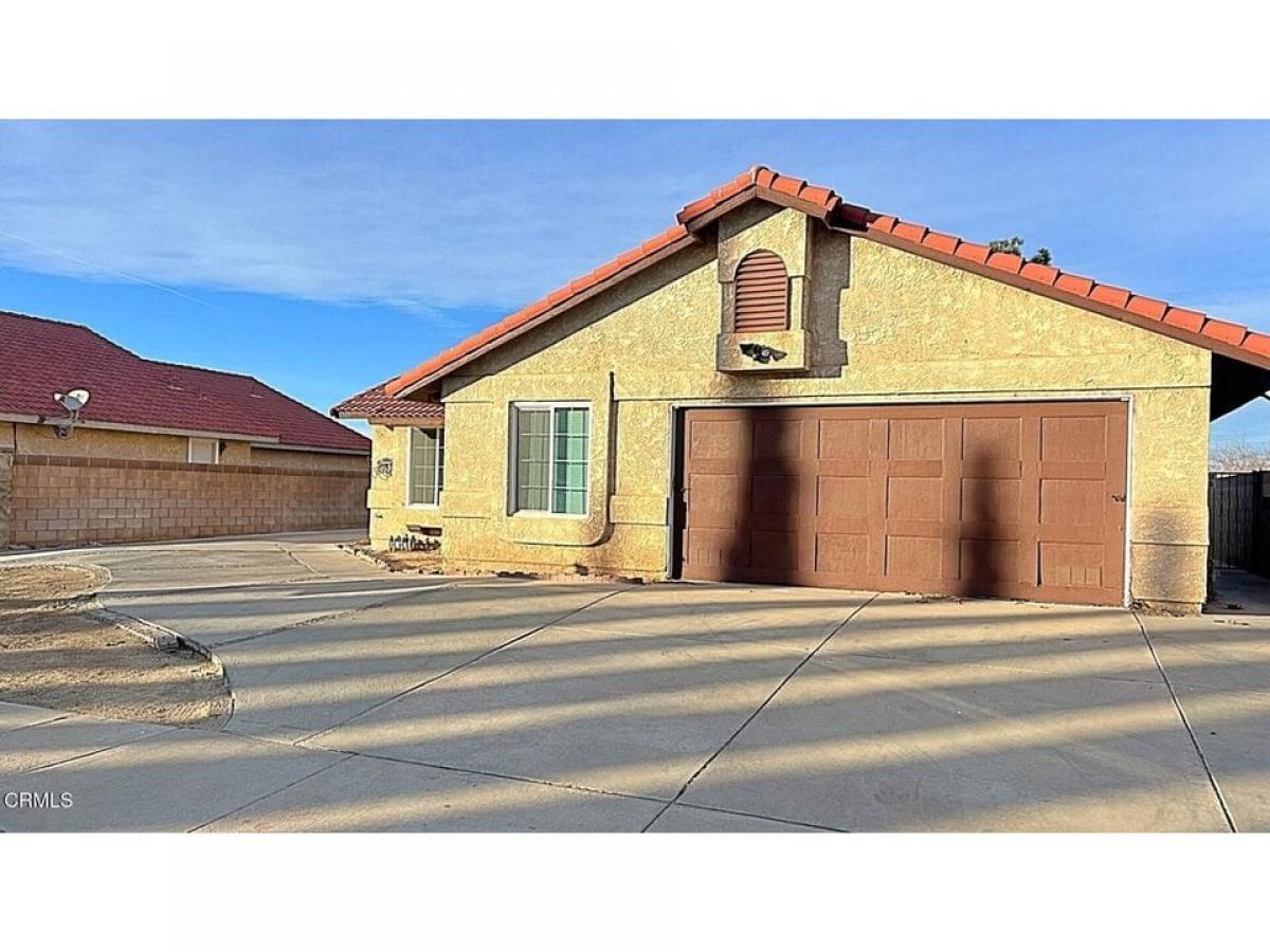 Picture of Home For Sale in Palmdale, California, United States