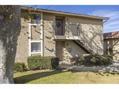 Home For Sale in Santa Paula, California