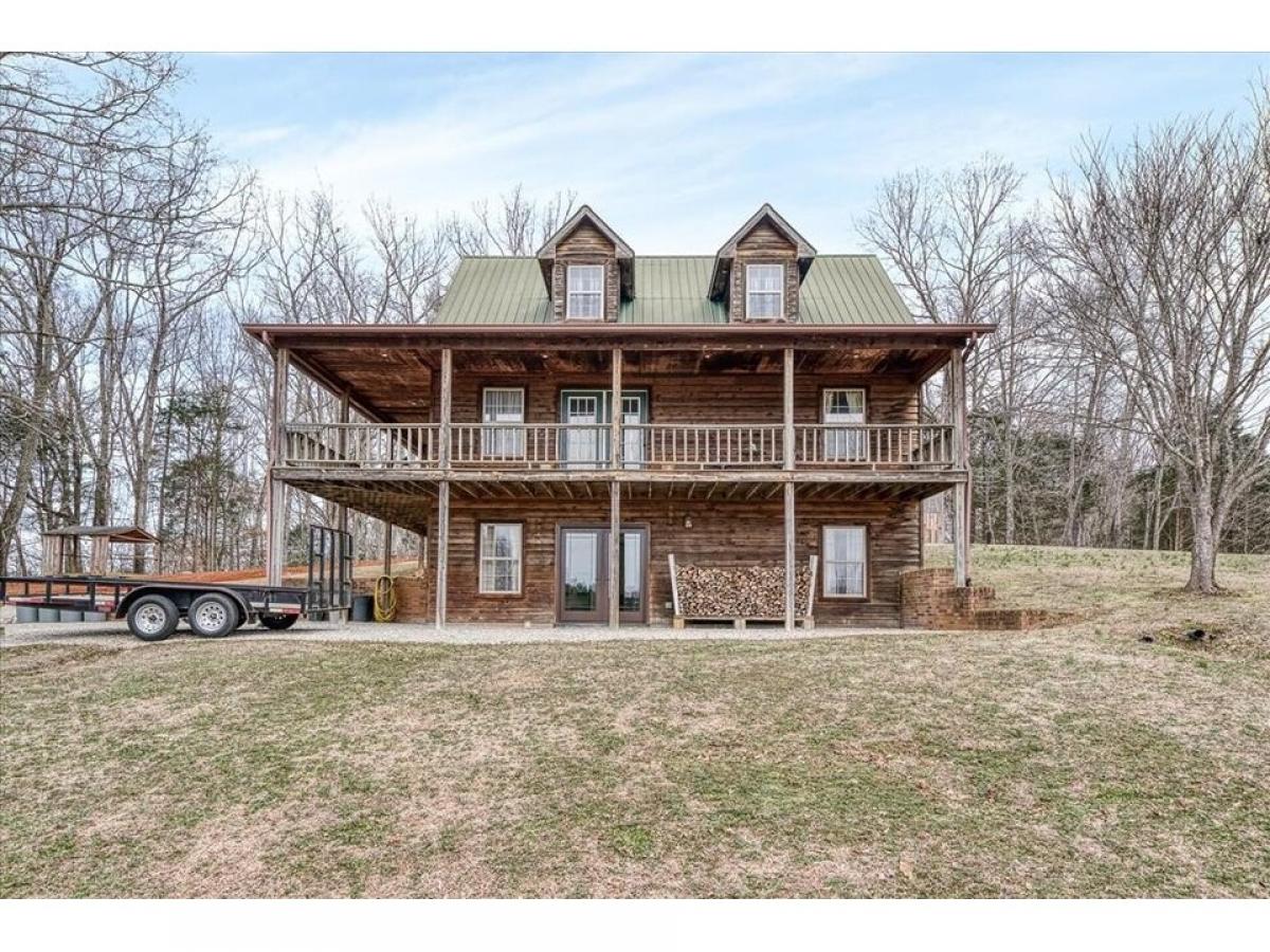 Picture of Home For Sale in Quebeck, Tennessee, United States