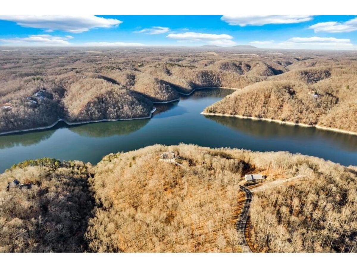 Picture of Residential Land For Sale in Sparta, Tennessee, United States