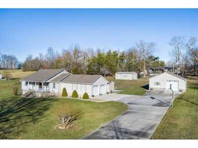 Home For Sale in Sparta, Tennessee