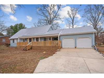 Home For Sale in Sparta, Tennessee