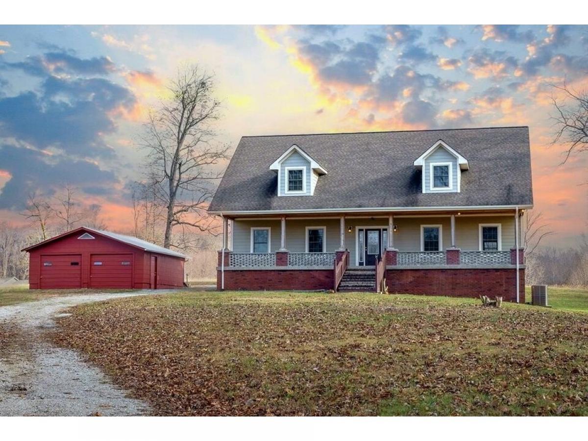 Picture of Home For Sale in Walling, Tennessee, United States